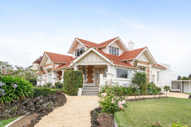 مبيت وإفطار Delgattie Estate