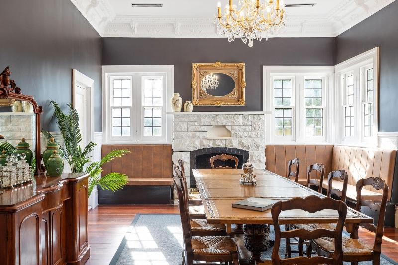 مبيت وإفطار Delgattie Estate