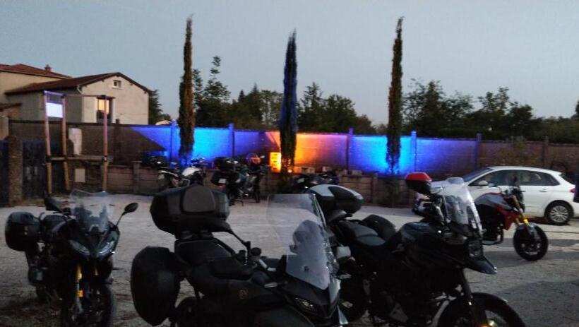 مبيت وإفطار Hostelry Music Repetition