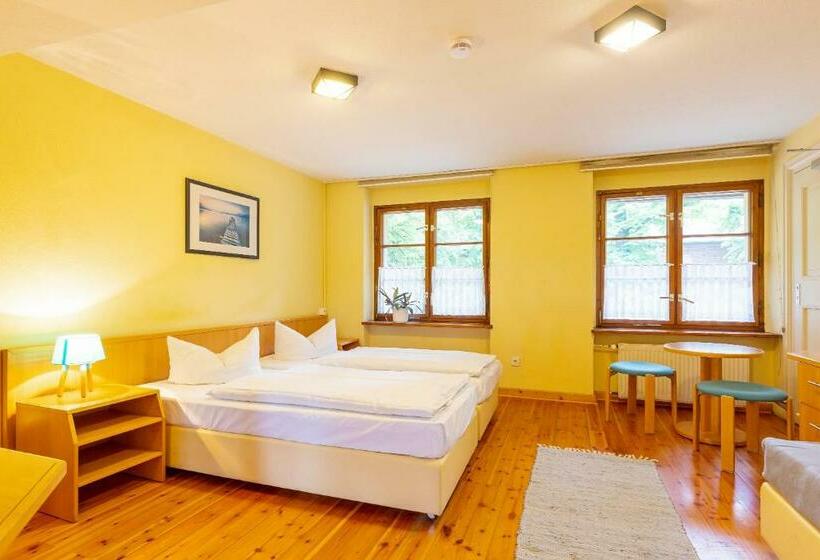 צימר Jugendgästehaus Cottbus