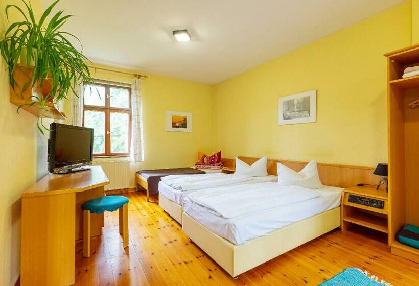 צימר Jugendgästehaus Cottbus