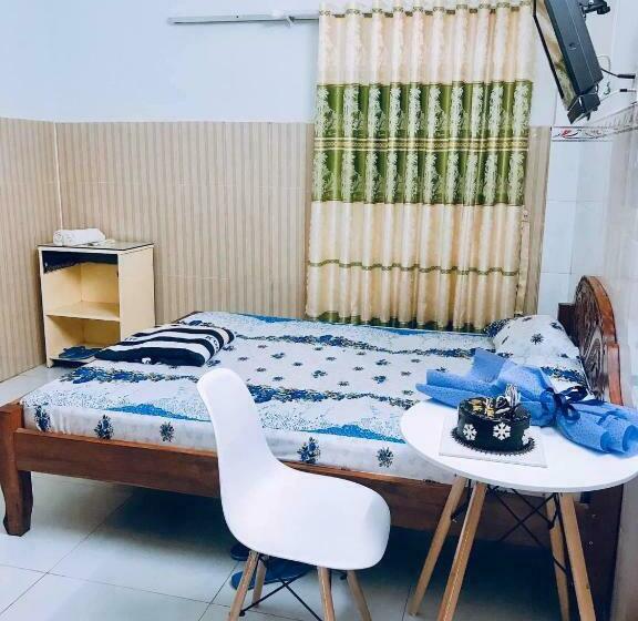 تختخواب و صبحانه Nha Nghi 79