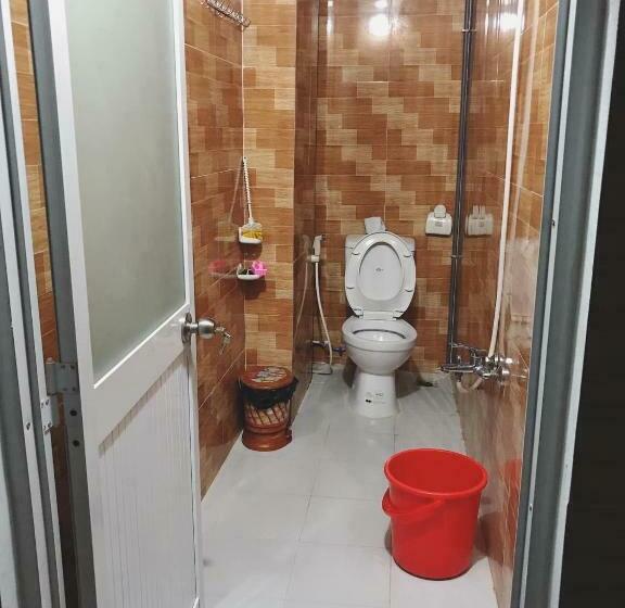 تختخواب و صبحانه Nha Nghi 79