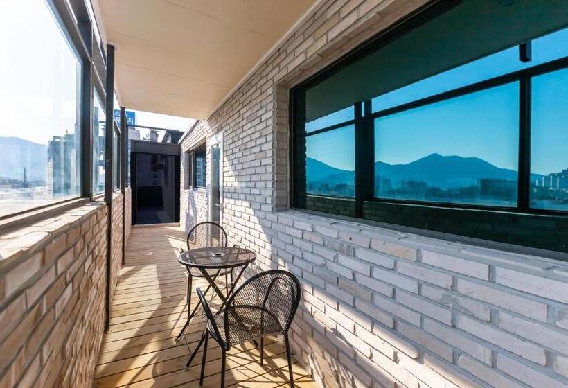 Browndot Hotel Sasang Renecite