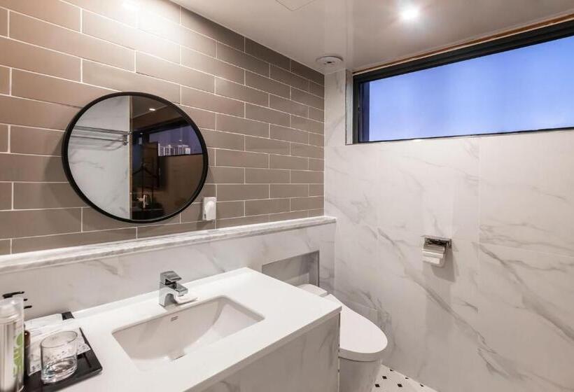 Browndot Hotel Sasang Renecite