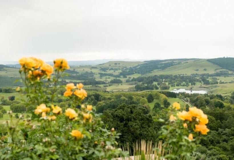 Crestwood Bed & Breakfast