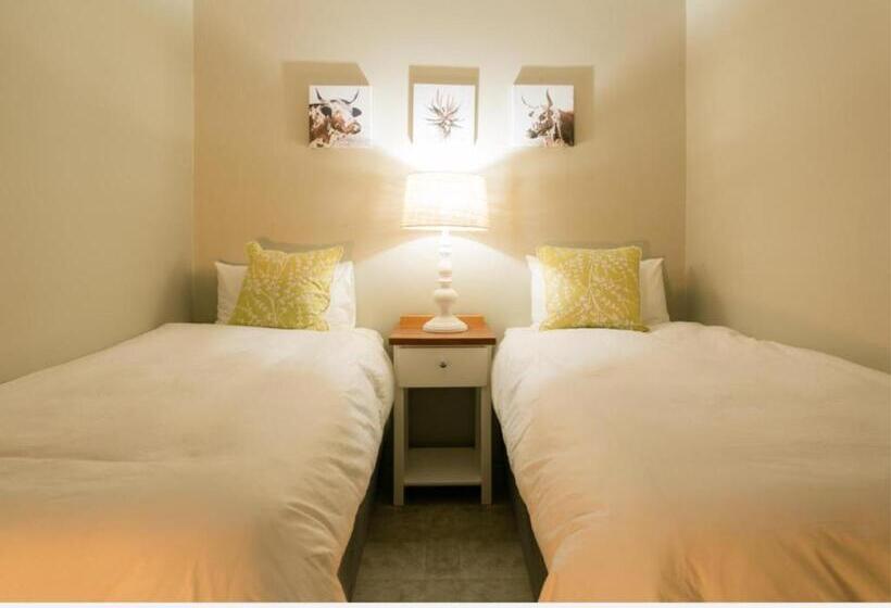 Crestwood Bed & Breakfast