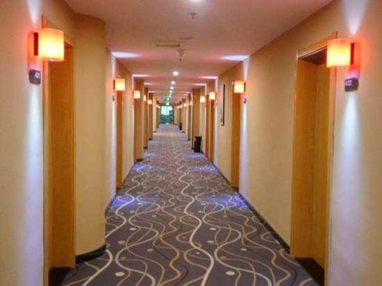 호텔 7 Days Premium Hami City Government Branch