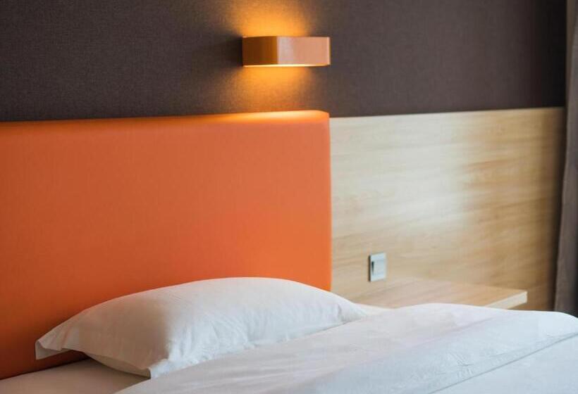 Hotel 7days Premium Chongqing Baishiyi Hot Spring Capital Branch