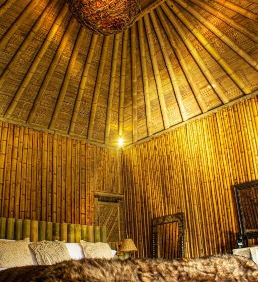 فندق Atma Eco Village