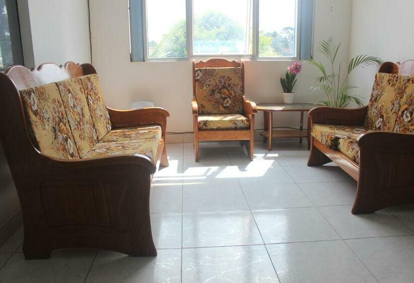 Отель Boulevard