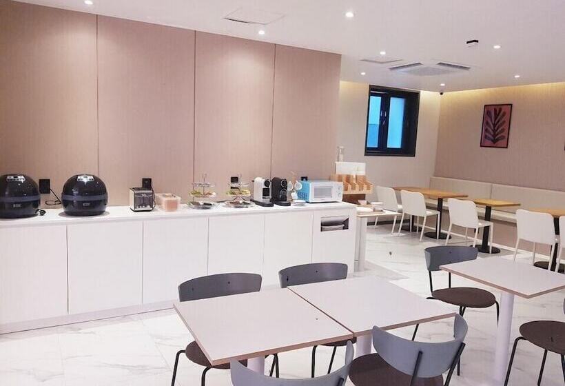 호텔 Pohang Brown Dot