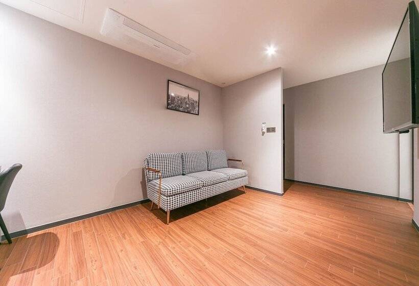 호텔 Pohang Brown Dot