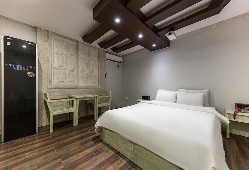 Отель Daejeon Munchang Rosemary