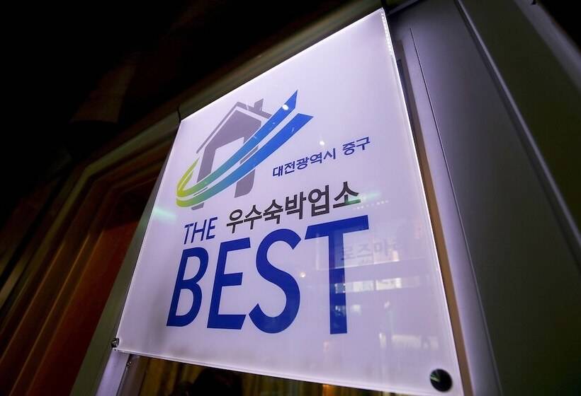 Отель Daejeon Munchang Rosemary