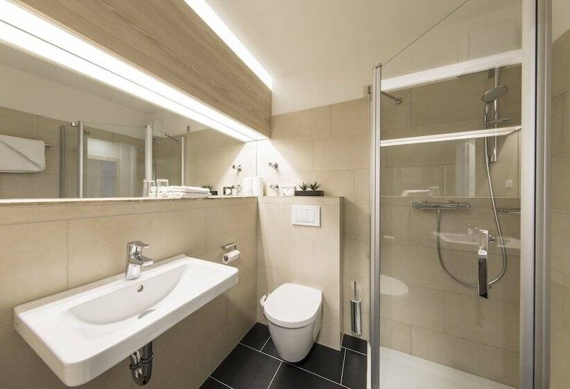 فندق Gesundheitszentrum Helenenquelle