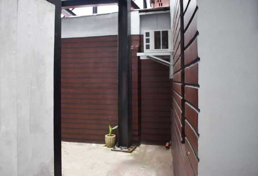 هتل Happy Homes Manila