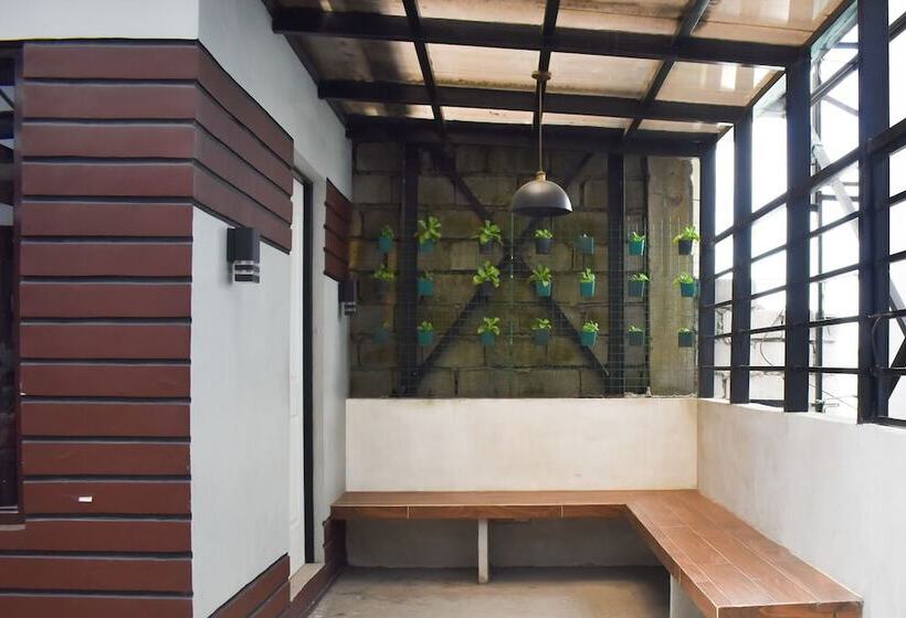 هتل Happy Homes Manila