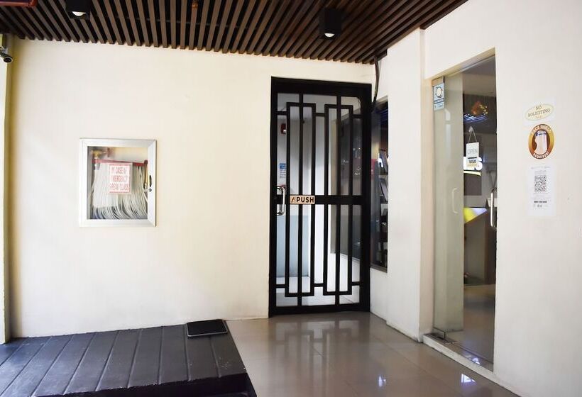 هتل Happy Homes Manila