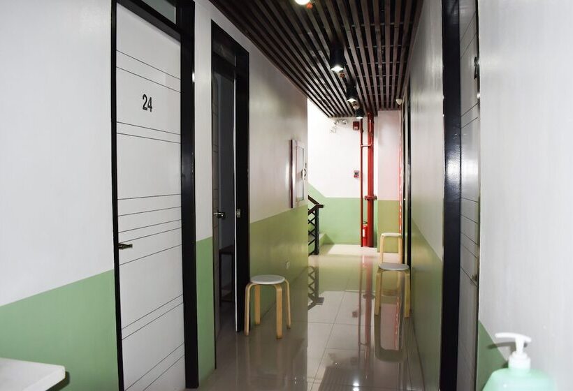 هتل Happy Homes Manila