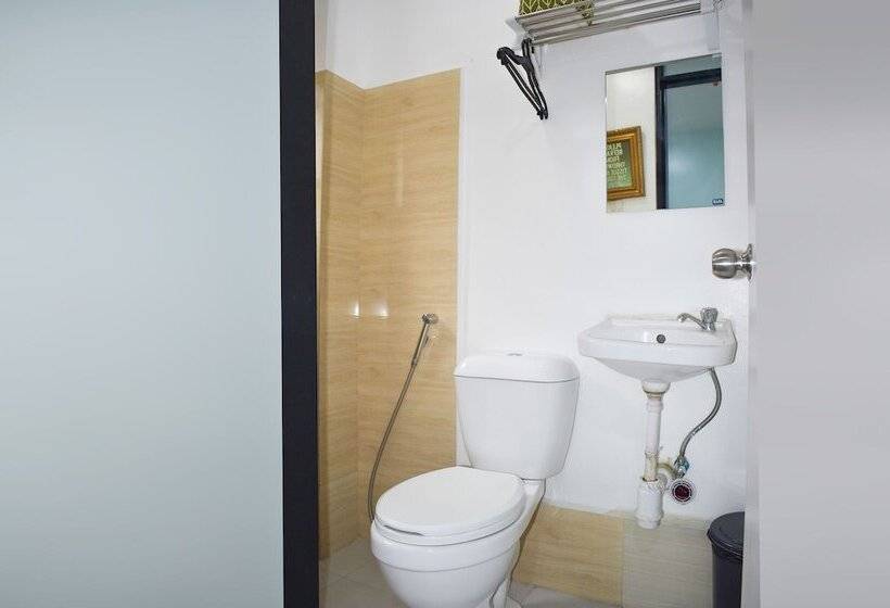 هتل Happy Homes Manila