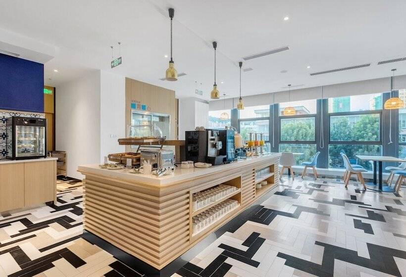 هتل Holiday Inn Express Dali Xiaguan, An Ihg