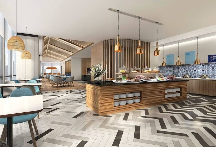 هتل Holiday Inn Express Dali Xiaguan, An Ihg