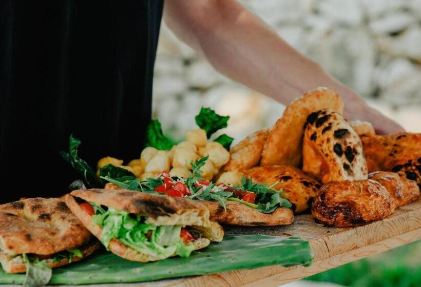 בית מלון כפרי La Restuccia   Masseria Urban