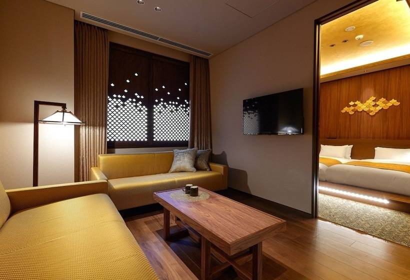 هتل Minn Kanazawa