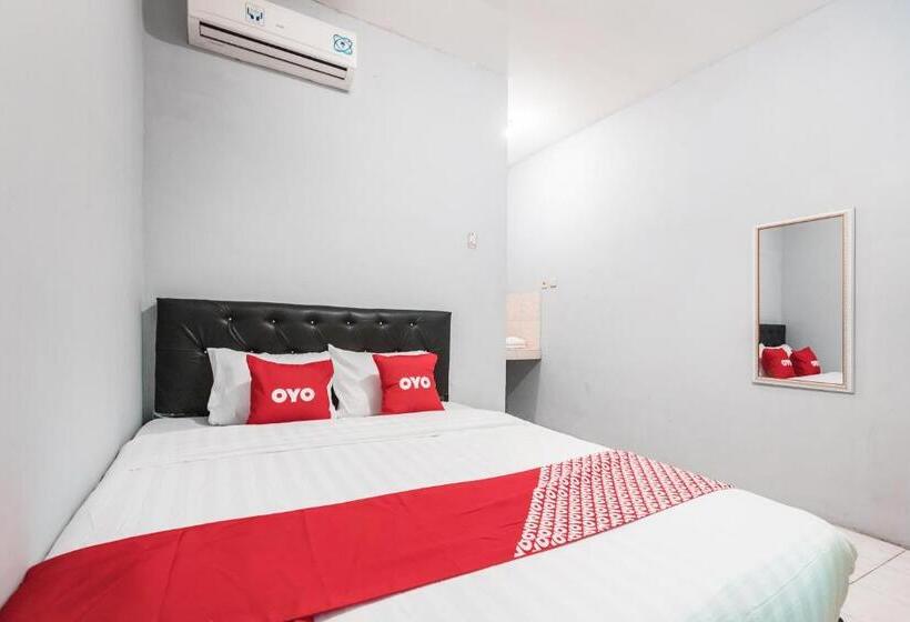 Отель Oyo 1756 Amira Residence