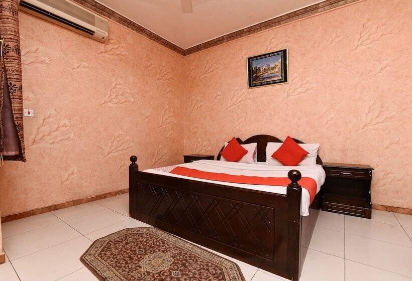 ホテル Oyo 361 Al Janoub