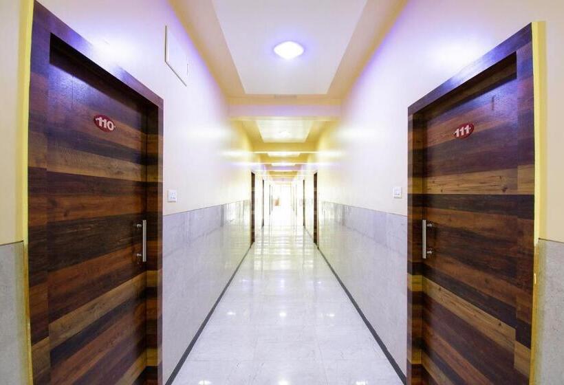 בית מלון כפרי Oyo 44187  Hari Vitthala Palace