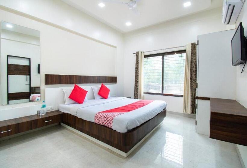 בית מלון כפרי Oyo 44187  Hari Vitthala Palace