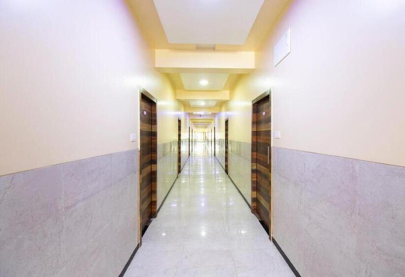 בית מלון כפרי Oyo 44187  Hari Vitthala Palace