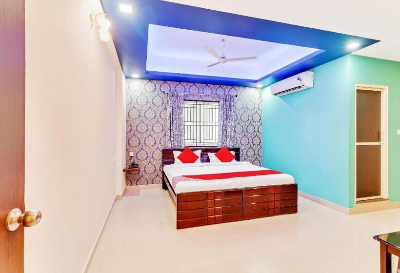 فندق Oyo 49598 Adyah Comforts