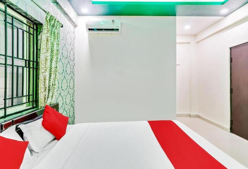 فندق Oyo 49598 Adyah Comforts