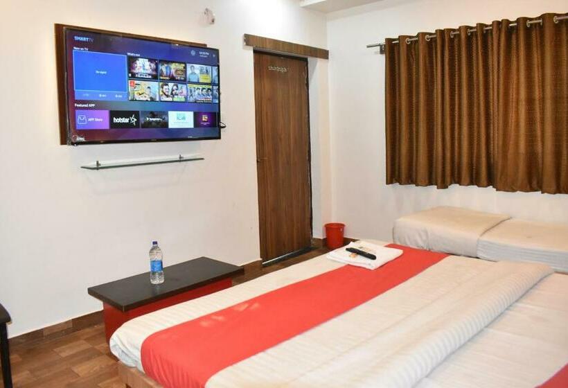 فندق Oyo 60420 Cee Rock