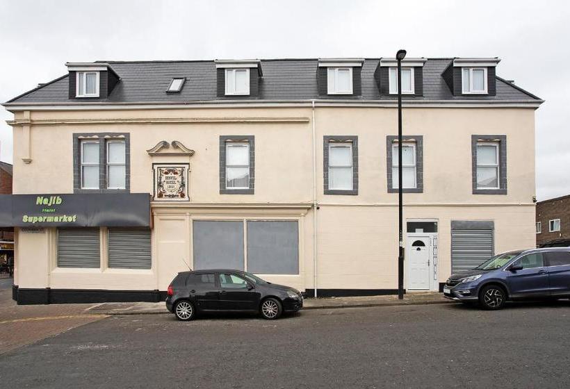 בית מלון כפרי Oyo The Benwell Apartments