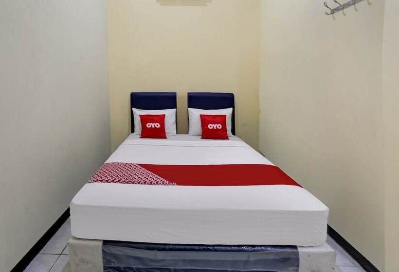 호텔 Reddoorz Near Kelapa Gading