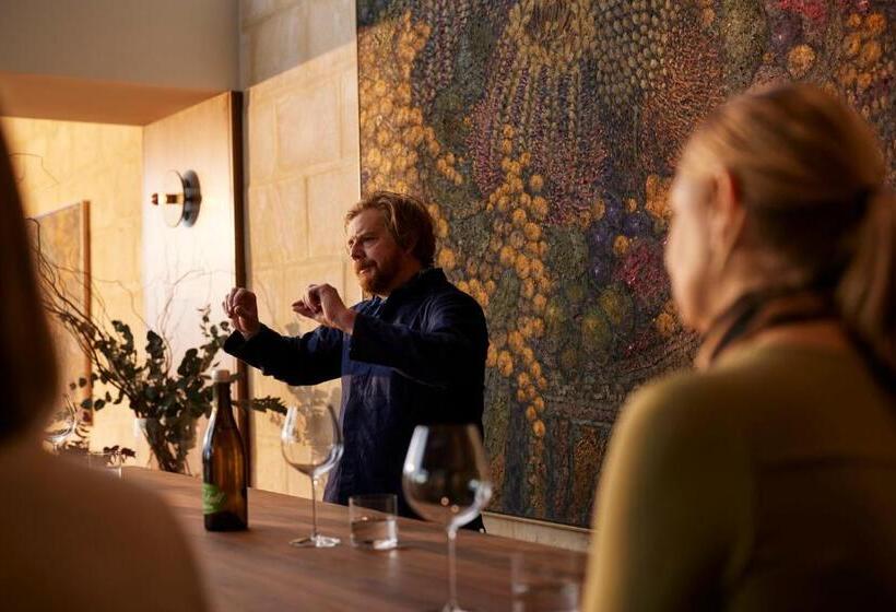 فندق Sequoia Lodge