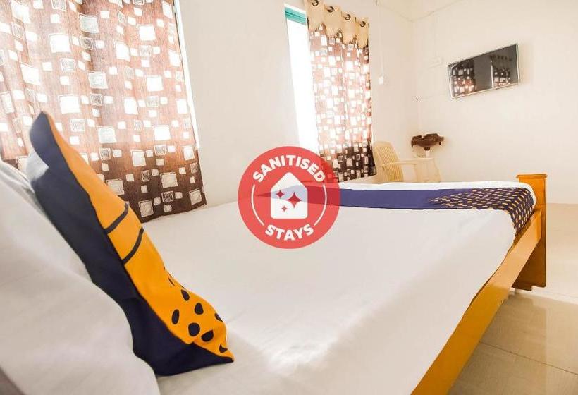 בית מלון כפרי Spot On Sun Residency