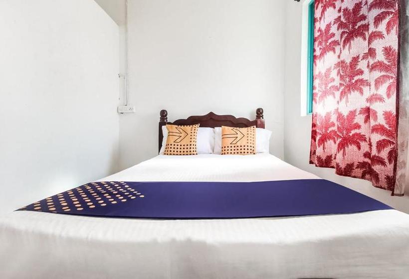 בית מלון כפרי Spot On Sun Residency