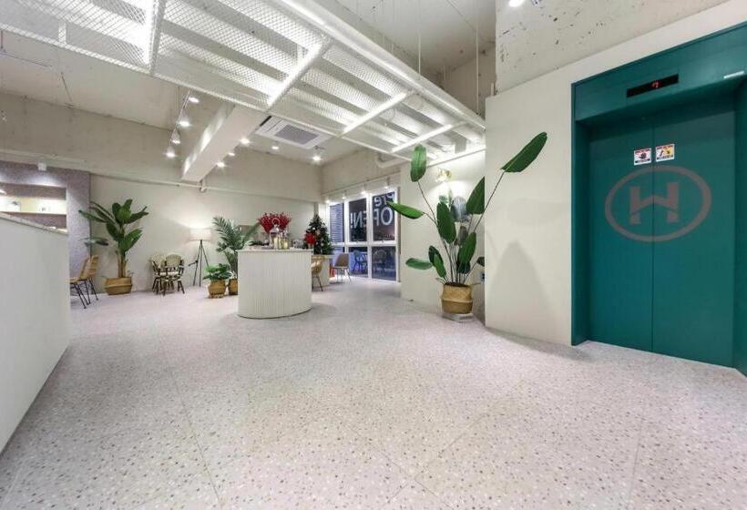 בית מלון כפרי W Lounge