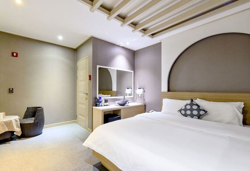 בית מלון כפרי W