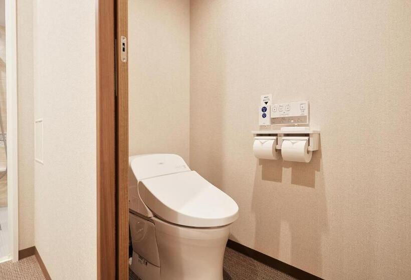 בית מלון כפרי Ys Inn Naha Orokuekimae