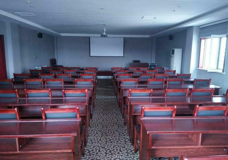 Jun Hotels Hebei Hengshui Taocheng Railway Station Square West Side