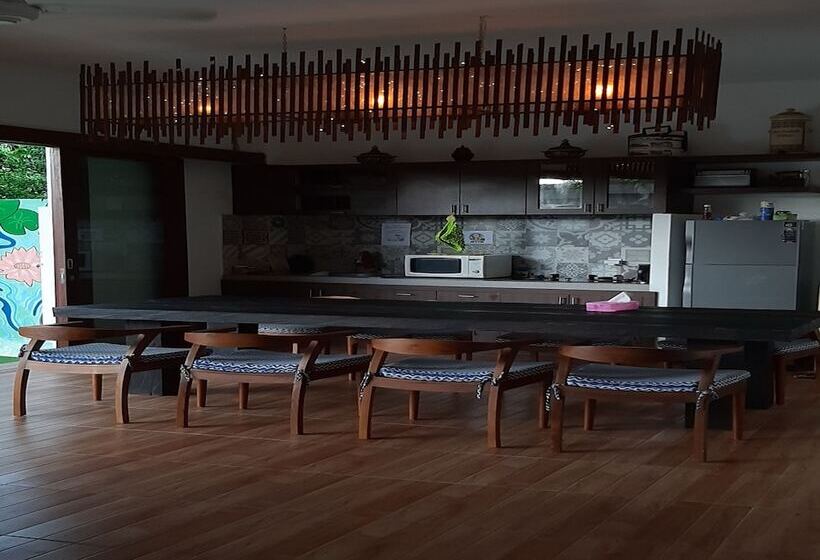 Ozora Tiying Tutul Hostel Canggu