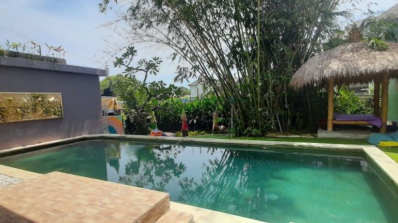 Ozora Tiying Tutul Hostel Canggu