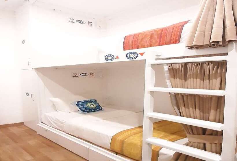 Ozora Tiying Tutul Hostel Canggu