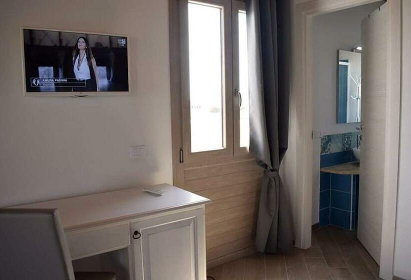 بنسيون Corallo Rooms